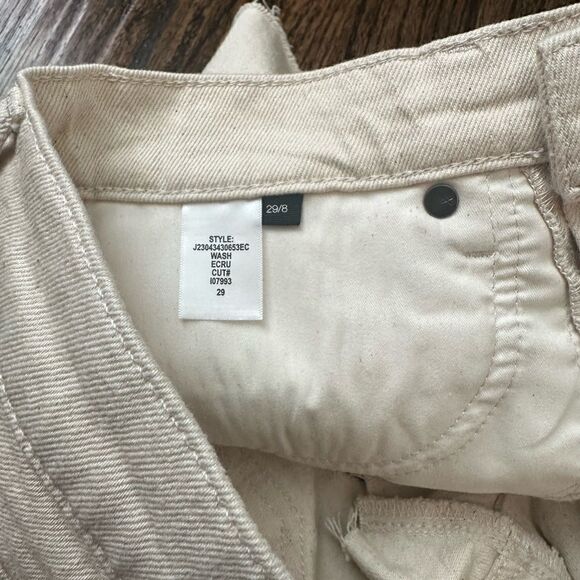 Veronica Beard Timmy short in Ecru - Picture 6 of 6